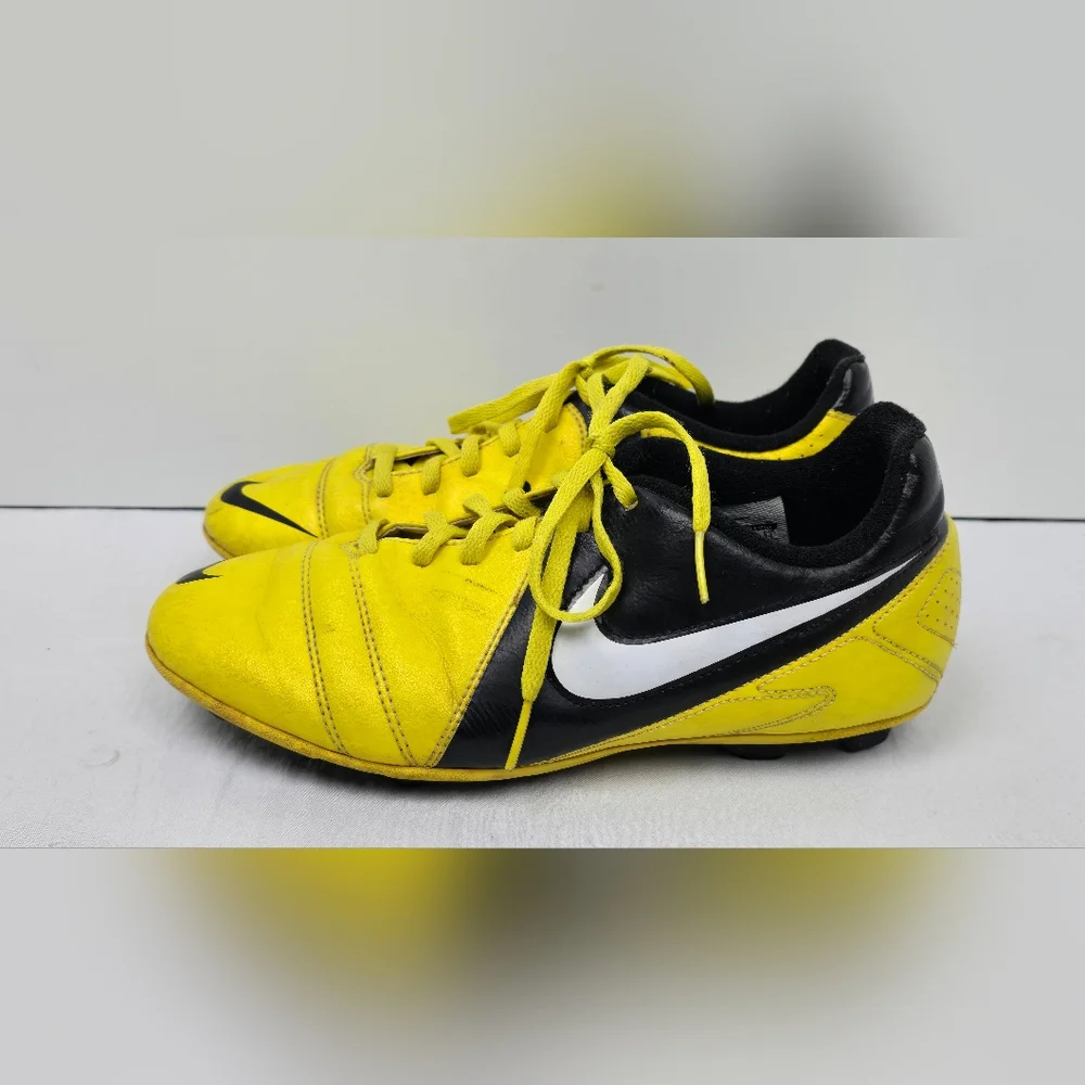 Nike CTR360 Enganche III FG Soccer Cleats Youth Size 5.5 Yellow Black 525176-710